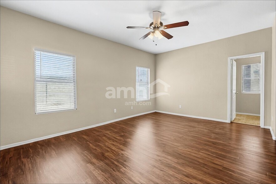 Building Photo - 2548 W Spencer Run