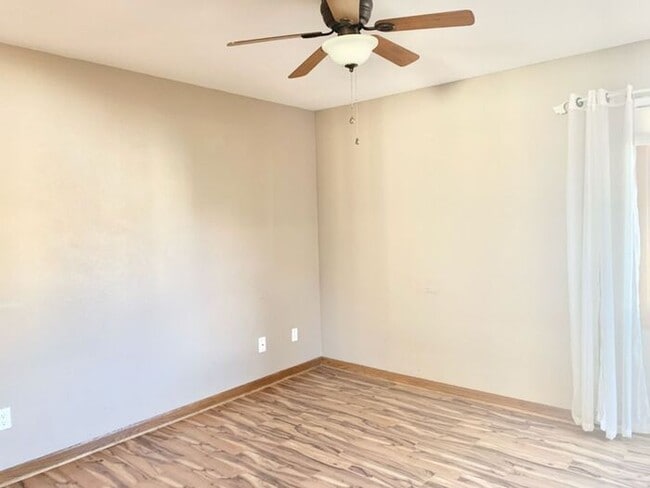 Building Photo - Exceptional 2 Bedroom, 2 Bath Ranch Townhome with 2 Car Attached Garage in Fort Collins, CO