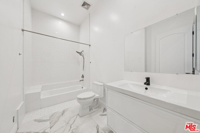 Building Photo - 4576 Martson Dr