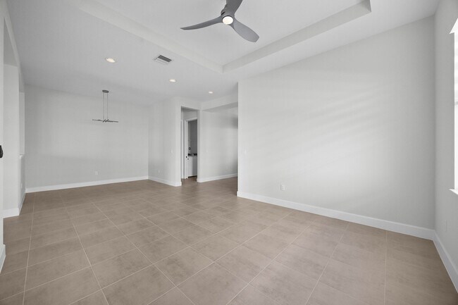 Building Photo - 14208 Lacebark Ln