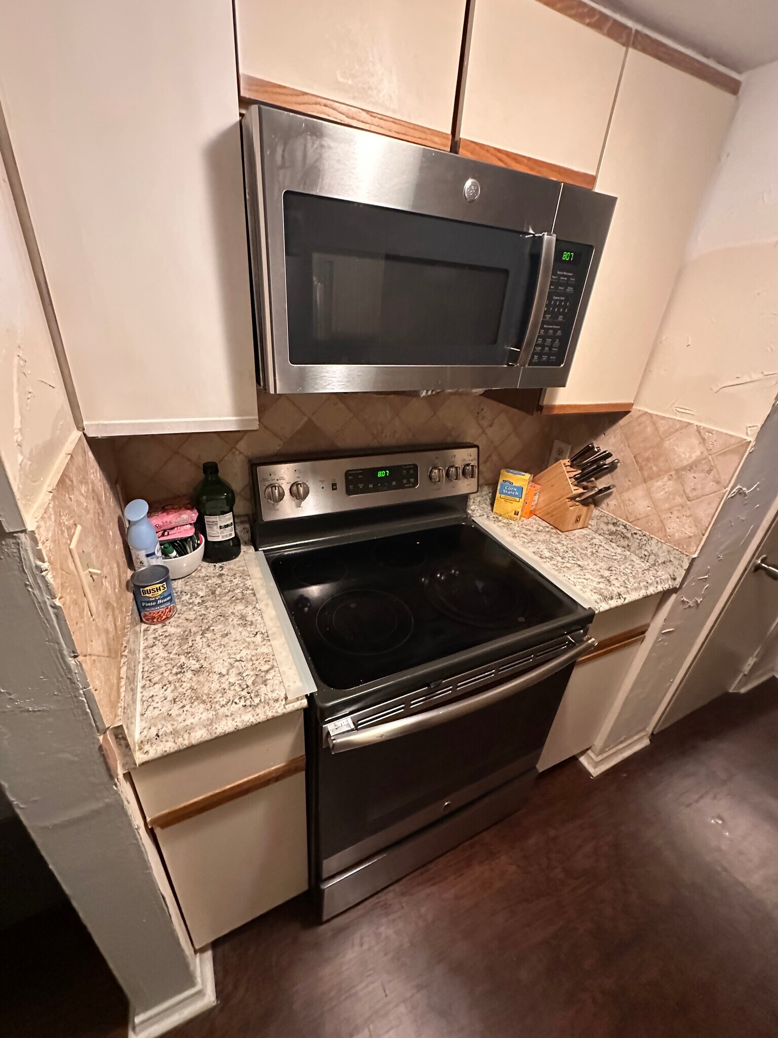 Building Photo - 600 Bagby Ave