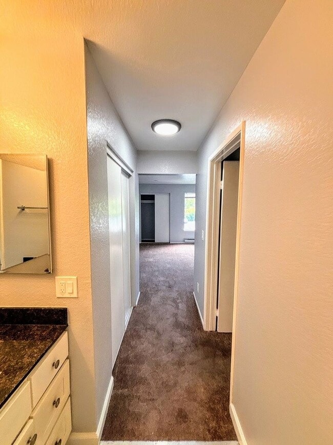 Building Photo - 13700 San Pablo Ave