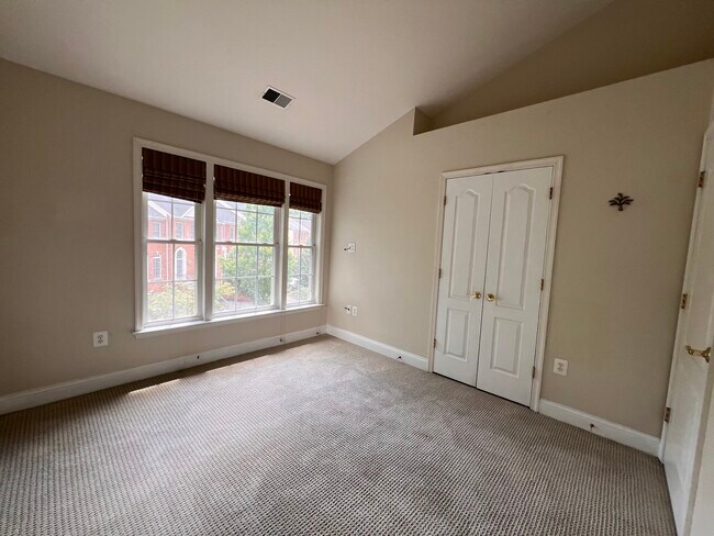 Building Photo - 9910 Cyrandall Pl