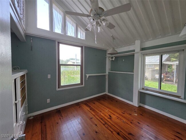 Building Photo - 10511 Orange River Blvd