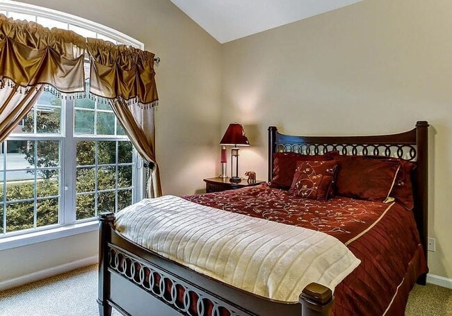 Building Photo - Bradley Point