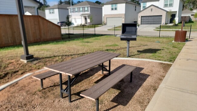 Building Photo - 6085 Majestic Crk Trl