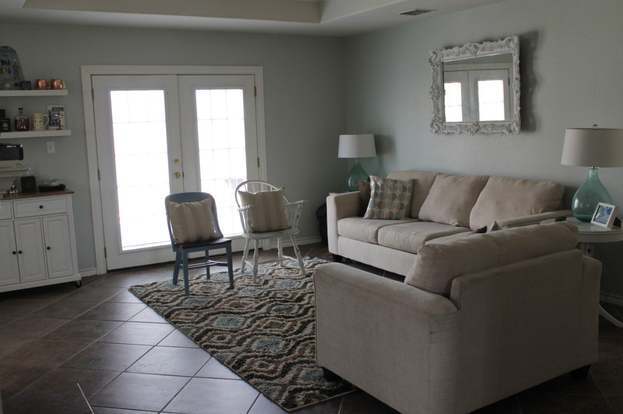 Building Photo - 14905 Dasmarinas Dr