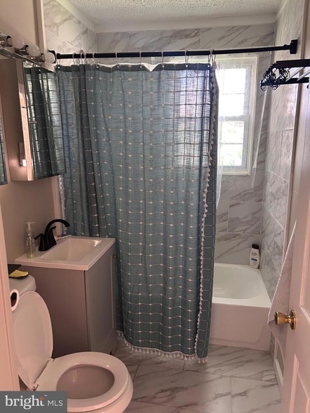 Building Photo - 145 Wilson St