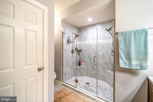 Building Photo - 5673 Harrington Falls Ln