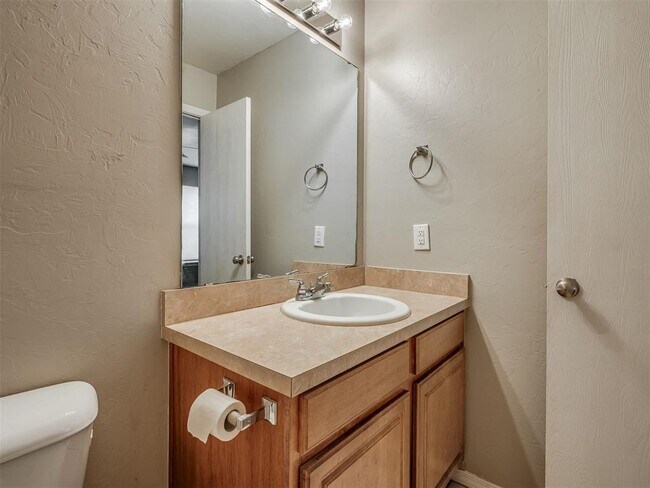 Building Photo - 9728 SW 27th St