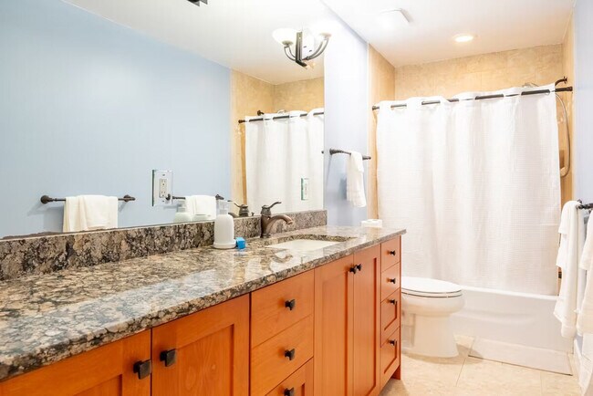 Building Photo - 5627 Illahee Road NE