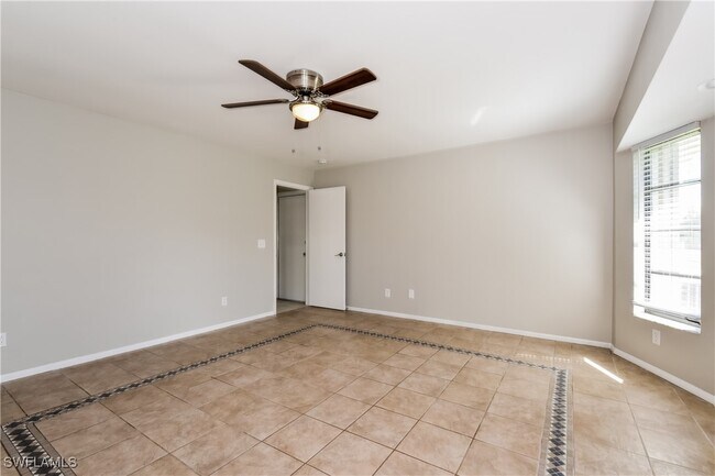 Building Photo - 202 NE 9th Pl