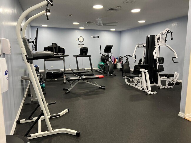 Building Photo - 3540 S Ocean Blvd