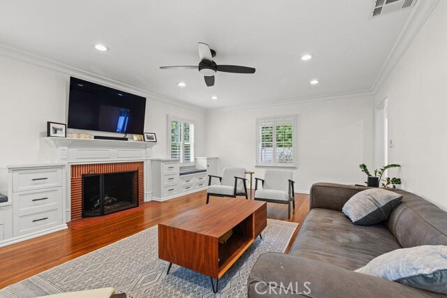 Building Photo - 2450 Bonnie Brae