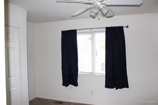 Building Photo - 4915 Waldenwood Dr