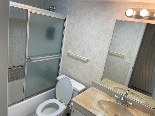 Building Photo - 4381 Trevi Ct