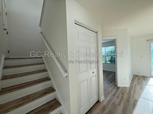 Building Photo - 1068 Turin Dr
