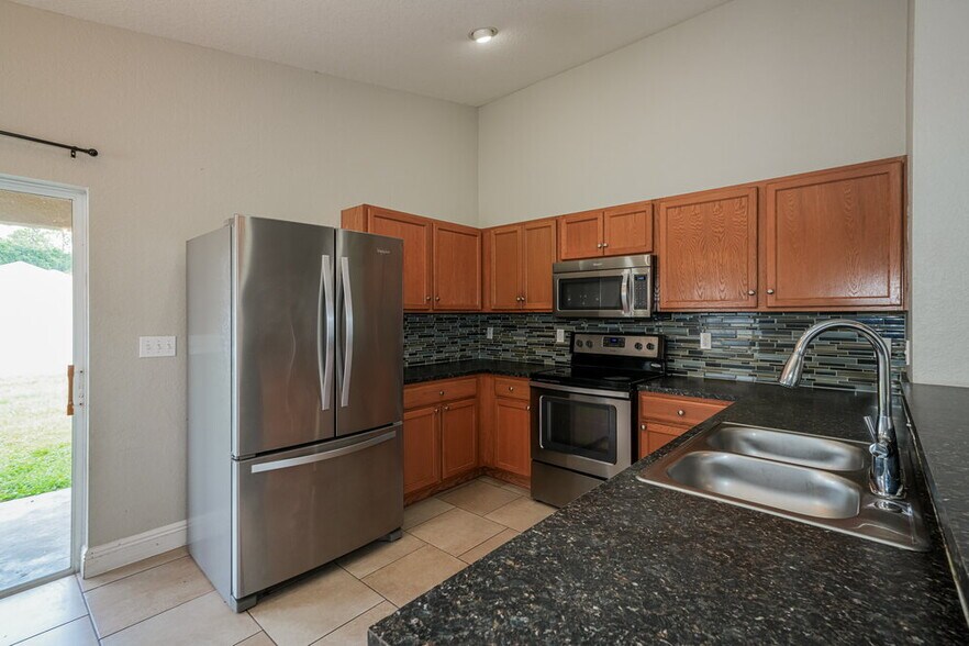 Building Photo - 5062 Belmont Park Ln