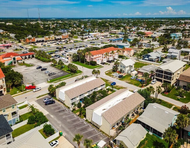 Building Photo - Walk to the Atlantic Ocean! Only one left!!