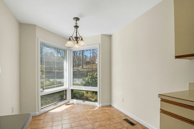 Building Photo - 1 Spring Pond Dr