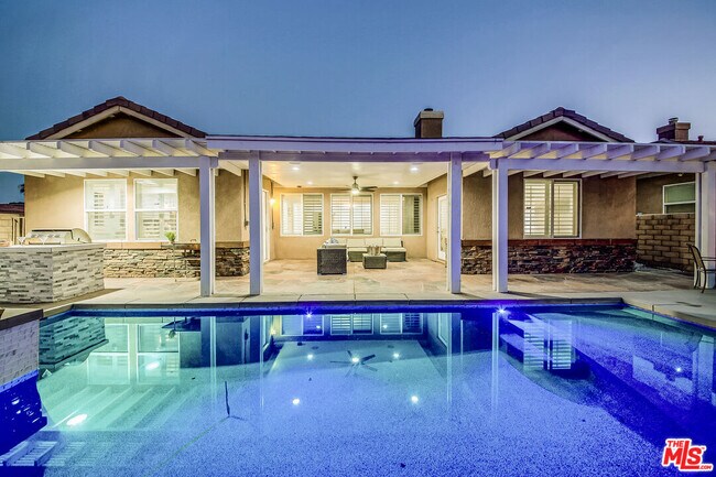 Building Photo - 82580 Yeager Way