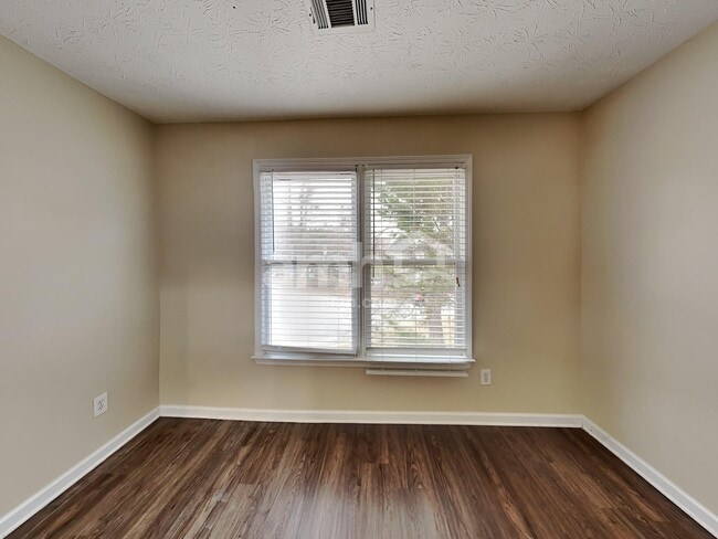 Building Photo - 7474 Clipper Cove