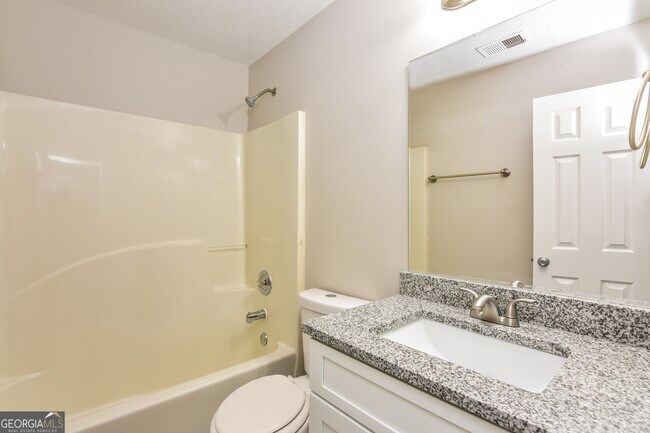 Building Photo - 1127 E Briar Gate Ct