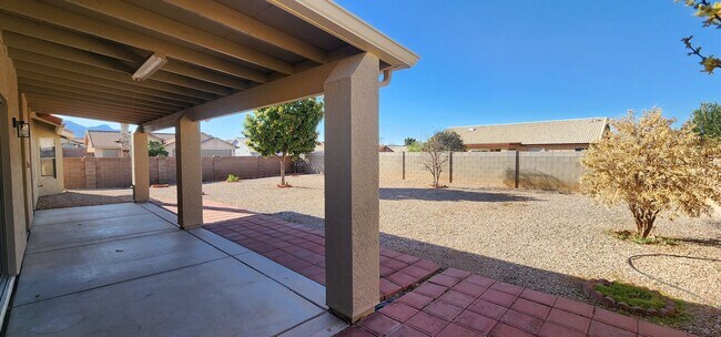 Building Photo - Elegant, Exclusive & Exquisite in this dre...