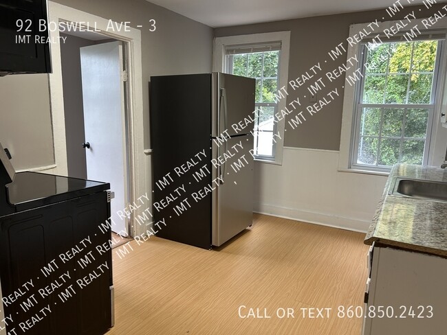 Building Photo - 92 Boswell Ave