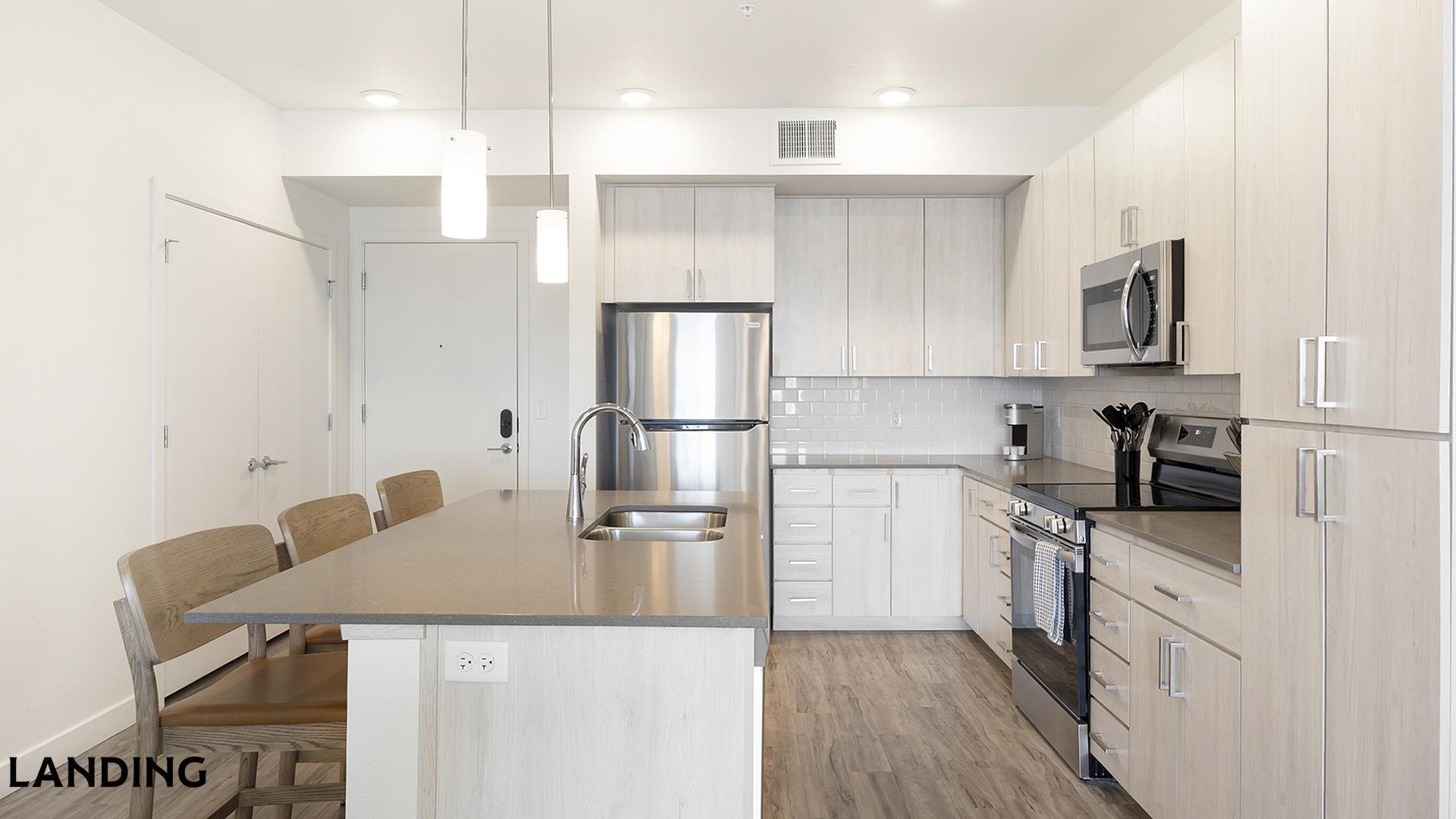 Building Photo - 1760 S Crismon Rd