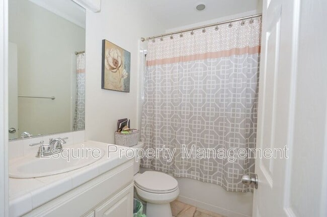 Building Photo - 3750 Golden Pond Dr