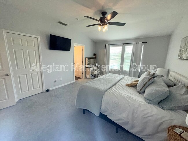 Building Photo - 1589 Plumeria Pl