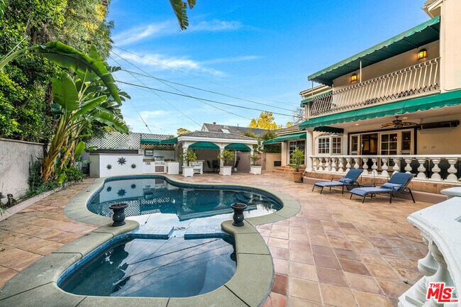 Building Photo - 4063 Benedict Canyon Dr