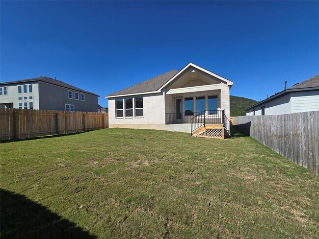 Building Photo - 8512 Red Bottle Brush Rd