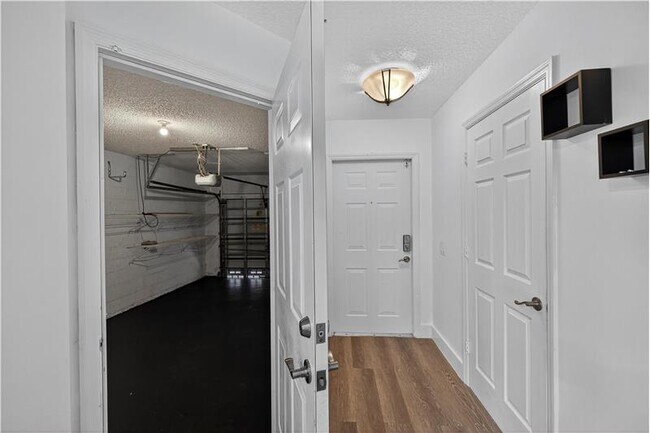 Building Photo - 744 NW 42nd Pl