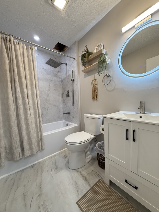 Building Photo - 18 Southeast Court