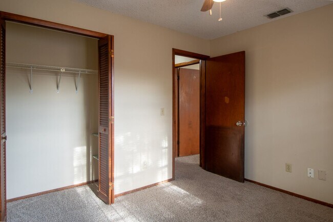 Building Photo - Move-In Ready 3-Bedroom, 2-Bathroom Rental...
