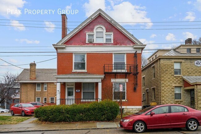 Building Photo - 2549 University Ct