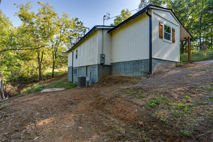 Building Photo - 22 Ridgeland Cir
