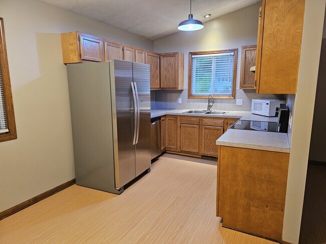 Kitchen w/new SS appliances - 620 Hubert St NE