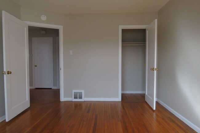 Building Photo - 489 Monterey