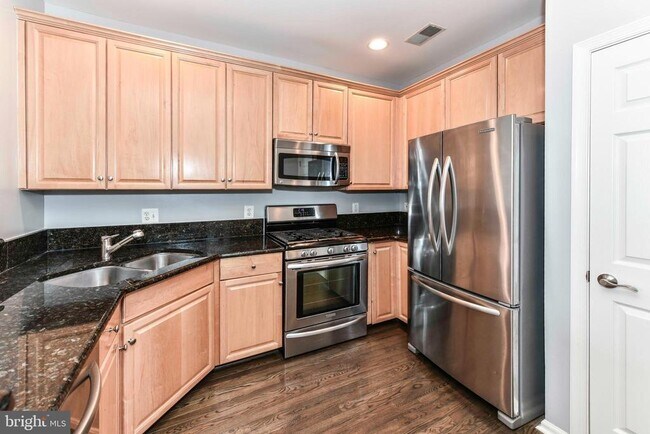 Building Photo - 6324 Eagle Ridge Ln