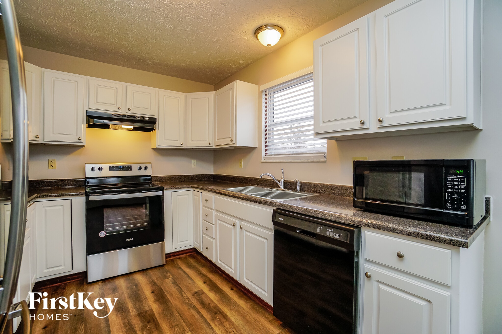 Building Photo - 455 Dover Pond Dr