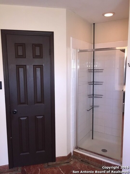 Building Photo - 9835 Ramblin River Dr