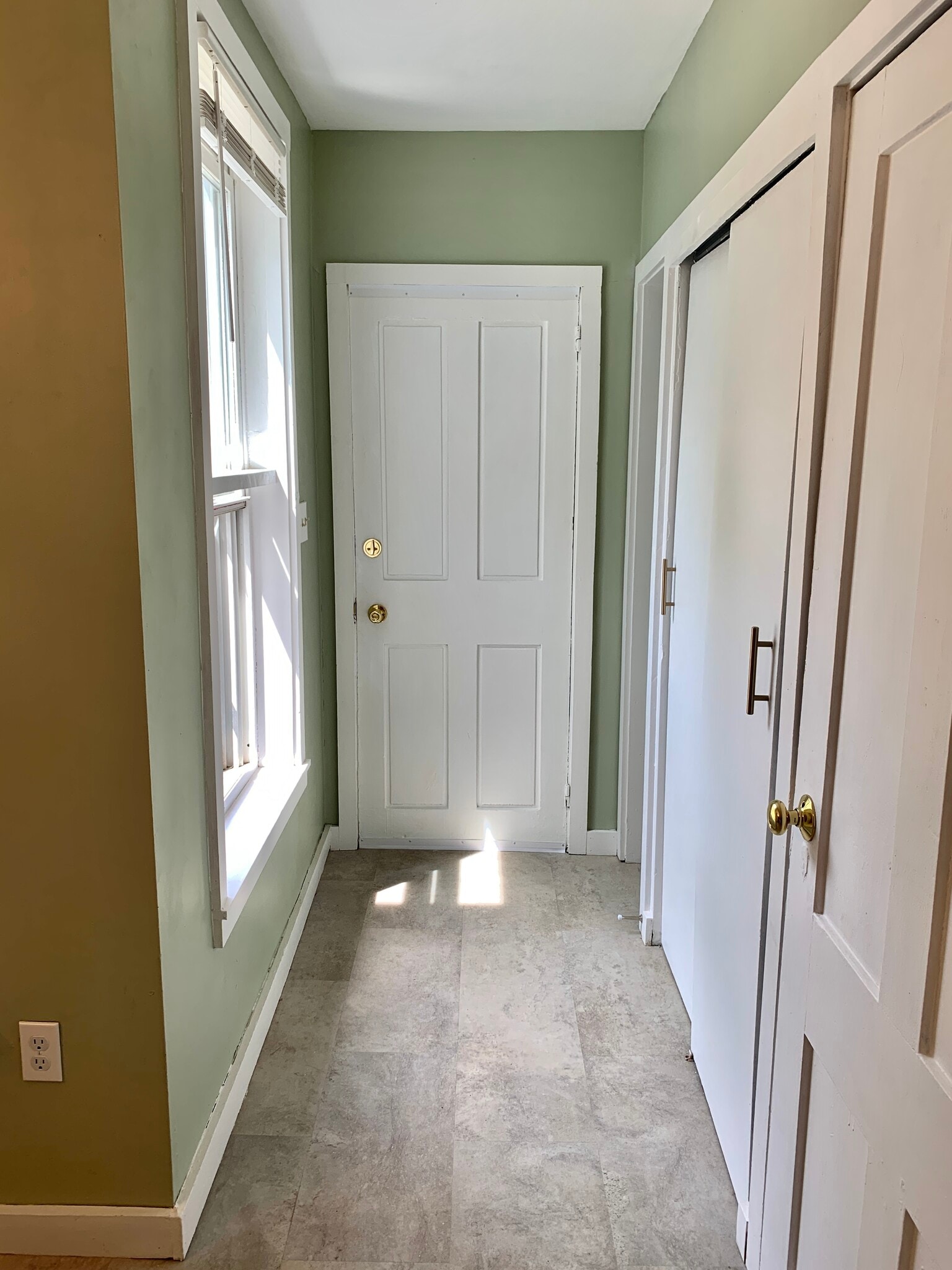 Back Door - 183 Elliot St