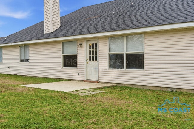 Building Photo - 11352 Fairfield Blvd