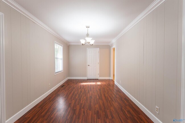 Building Photo - 425 Arthur St NW