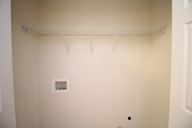 Building Photo - West Pensacola Duplex Living — 3BR Home with Open Floor Plan, Eat-In Kitchen, Covered Patio & Low...