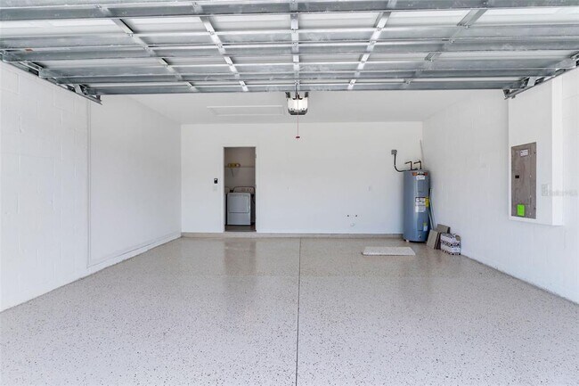 Building Photo - 10008 Last Lgt Gln