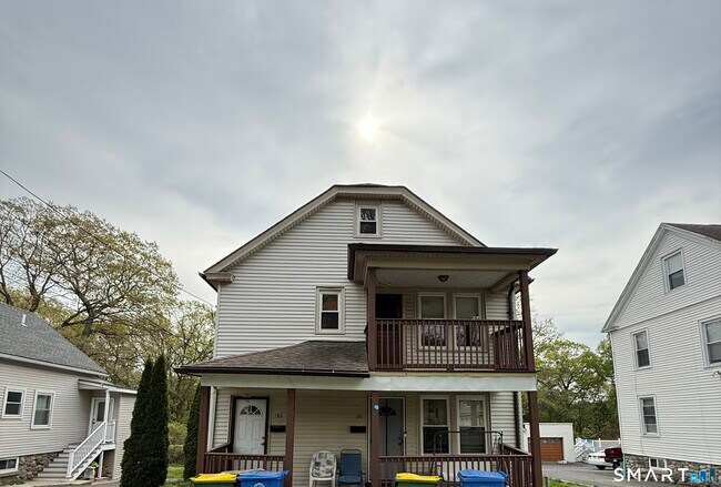 Building Photo - 192 Tudor St